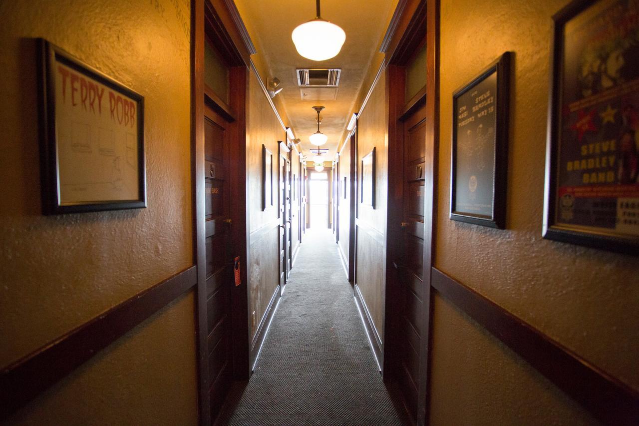 Mcmenamins White Eagle Rock & Roll Hotel Πόρτλαντ Εξωτερικό φωτογραφία